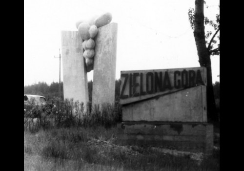 City Border Monument